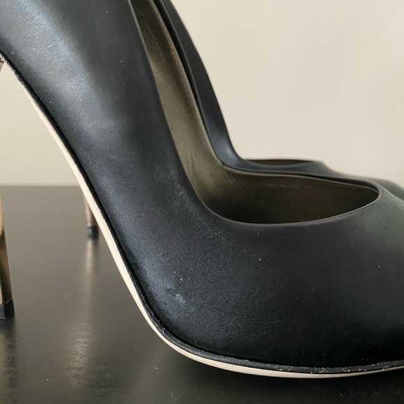 **PRICE DROP** Authentic Salvatore Ferragamo Black Pumps.Size 9.5 - Picture 11 of 13